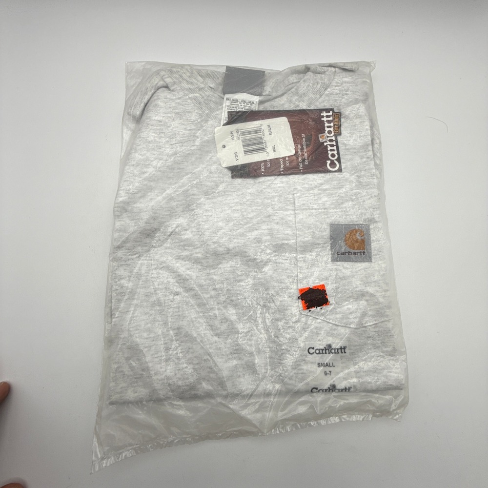 Carhartt For Kids Ash Gray Pocket T-Shirt Small 6-7 Short Sleeve New